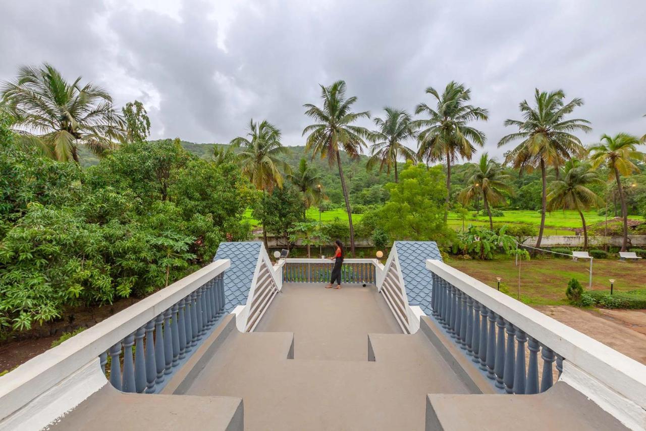 Grey Mosaics By Stayvista - Mountain-View Villa In Vasai With Pool, Spacious Lawn & Terrace Mumbai Exterior photo